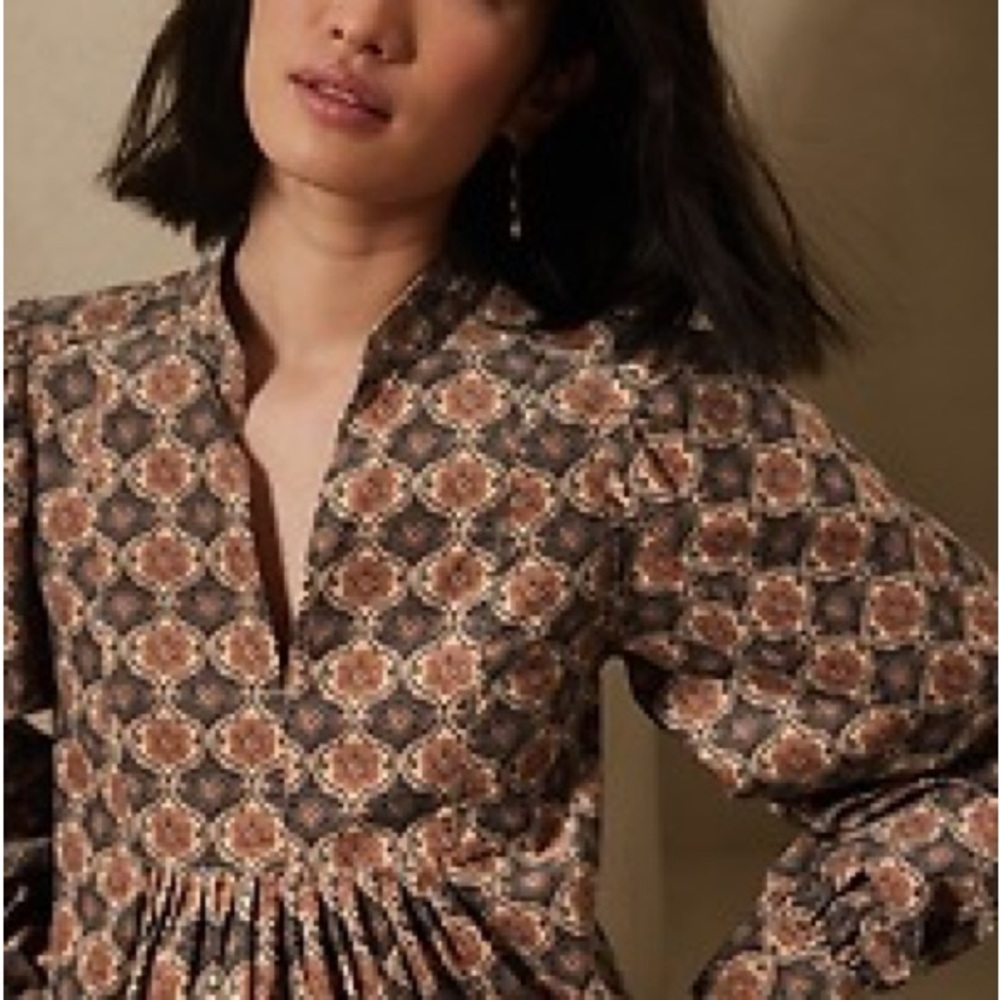 Banana republic corduroy blouse. Super cute. Never worn, new with tags.